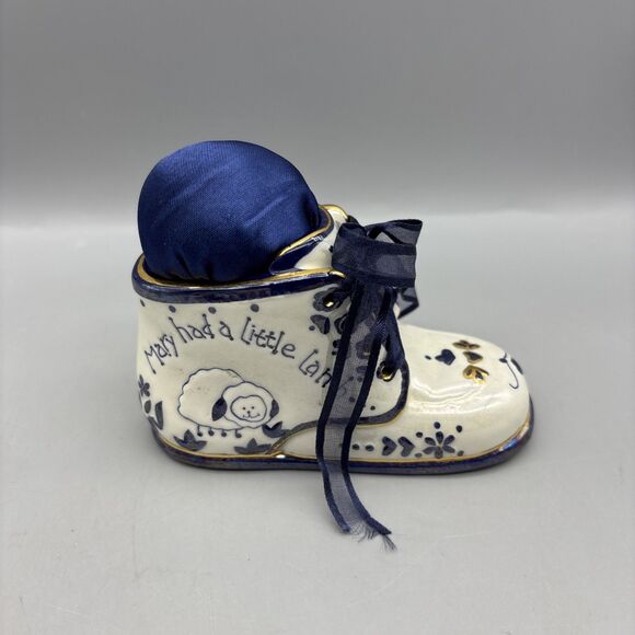 Mary Had A Little Lamb Porcelain Baby Shoe Music Box - Picture 3 of 8